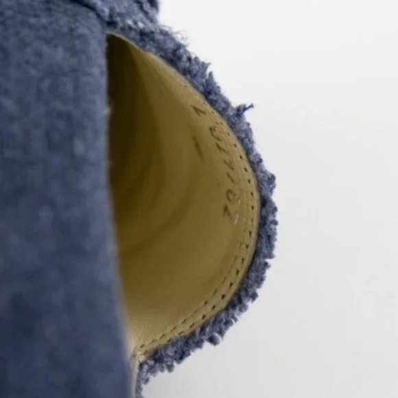 Chanel Denim CC Espadrilles - Picture 10 of 10